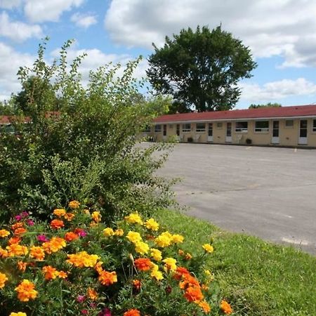 Avalon Motel Belleville Kültér fotó